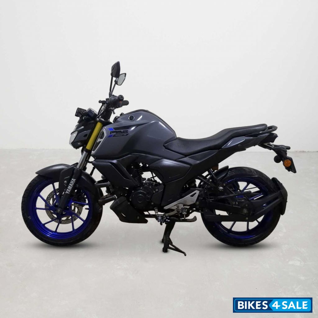 Yamaha FZ-S