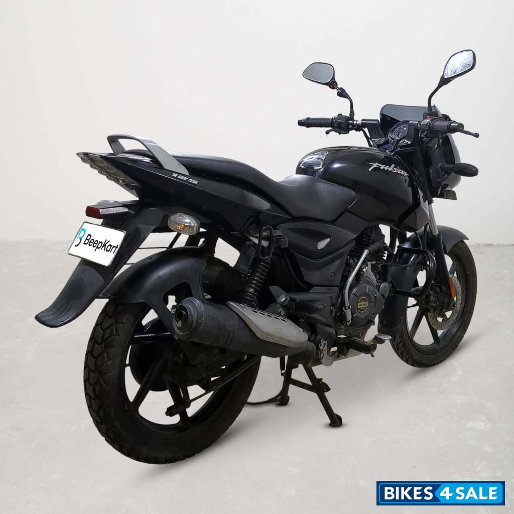 Bajaj Pulsar 125
