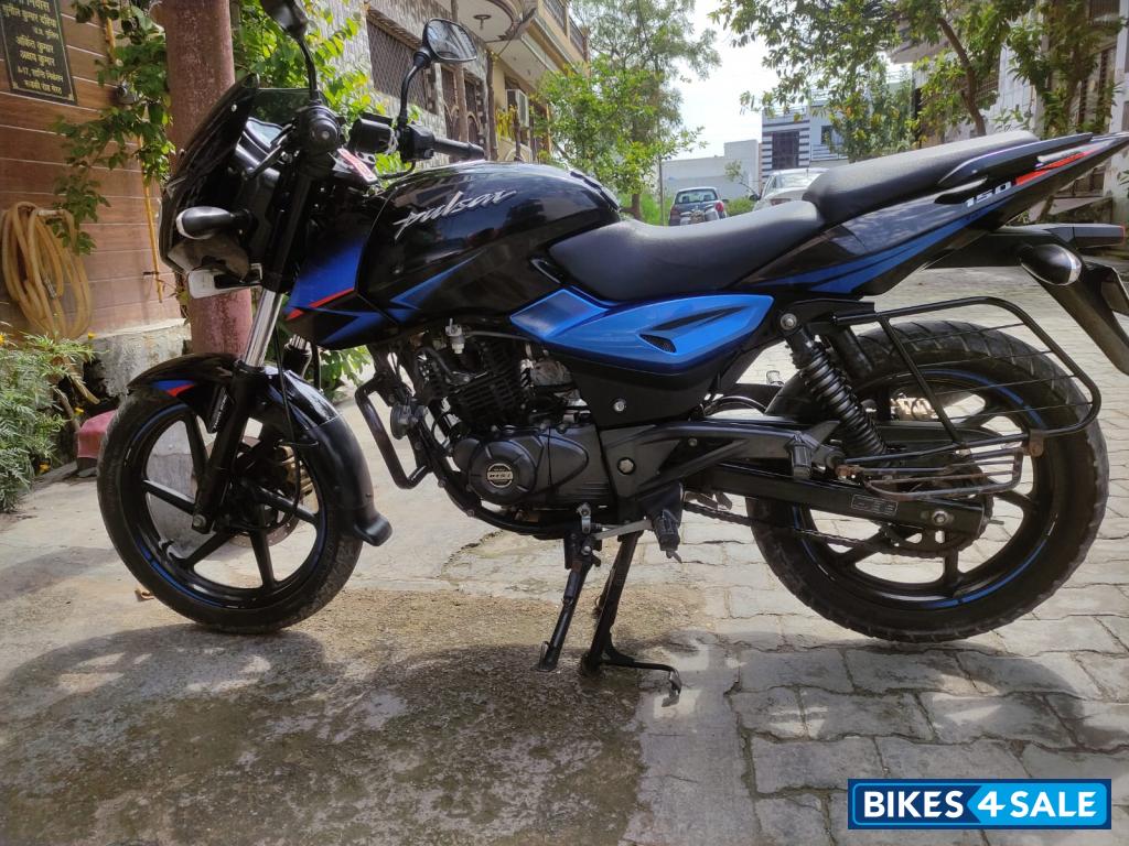 Bajaj Pulsar 150 Twin Disc