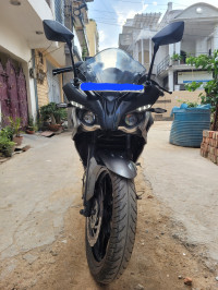 Bajaj Pulsar RS 200 ABS