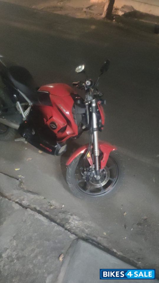 Revolt RV400 Eclipse Red