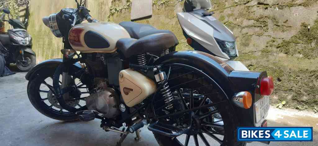 Royal Enfield Classic 500