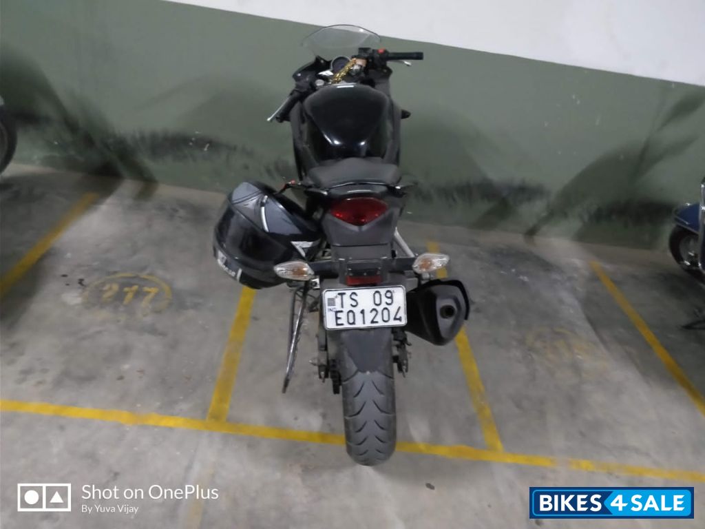 Black Honda CBR 250R ABS