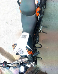 Black/orange KTM Duke 200