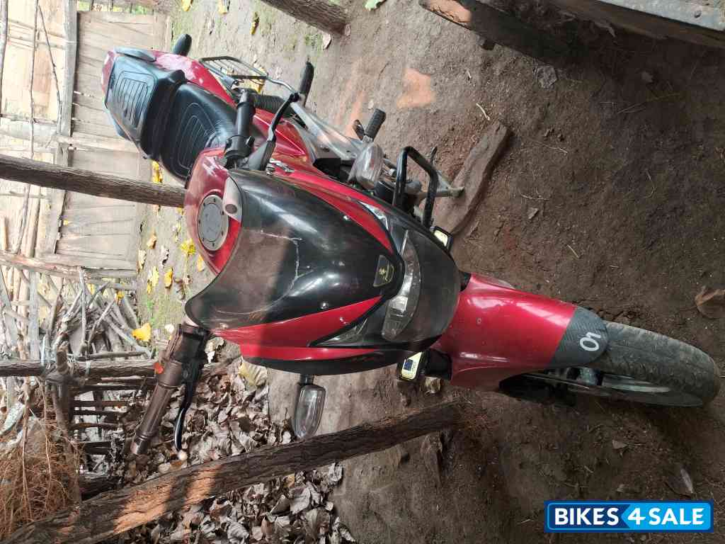 Red Bajaj Pulsar 180 DTSi