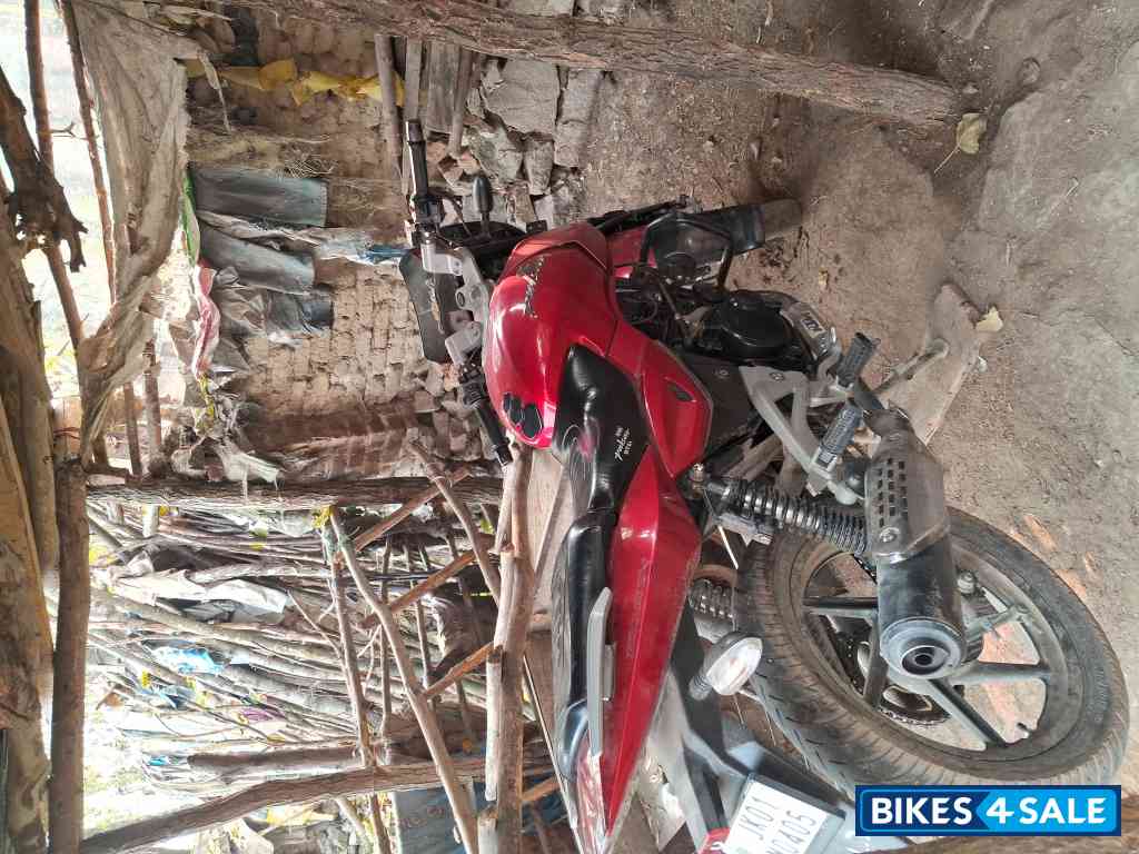 Red Bajaj Pulsar 180 DTSi