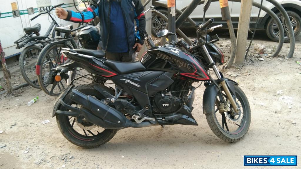 TVS Apache RTR 200 4V 2022