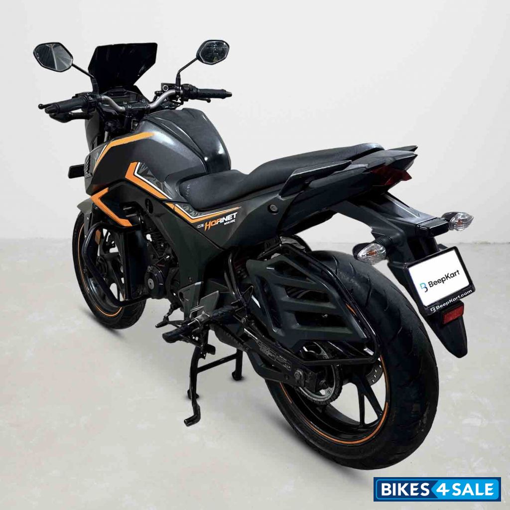 Honda CB Hornet 160R