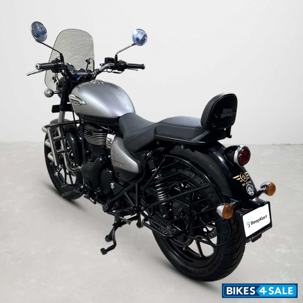 Royal Enfield Meteor 350 Royal Enfield Meteor 350