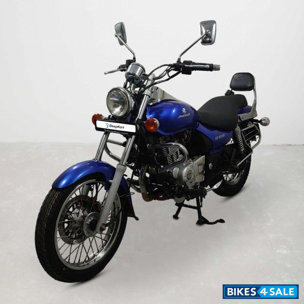 Bajaj Avenger 180 DTS-i