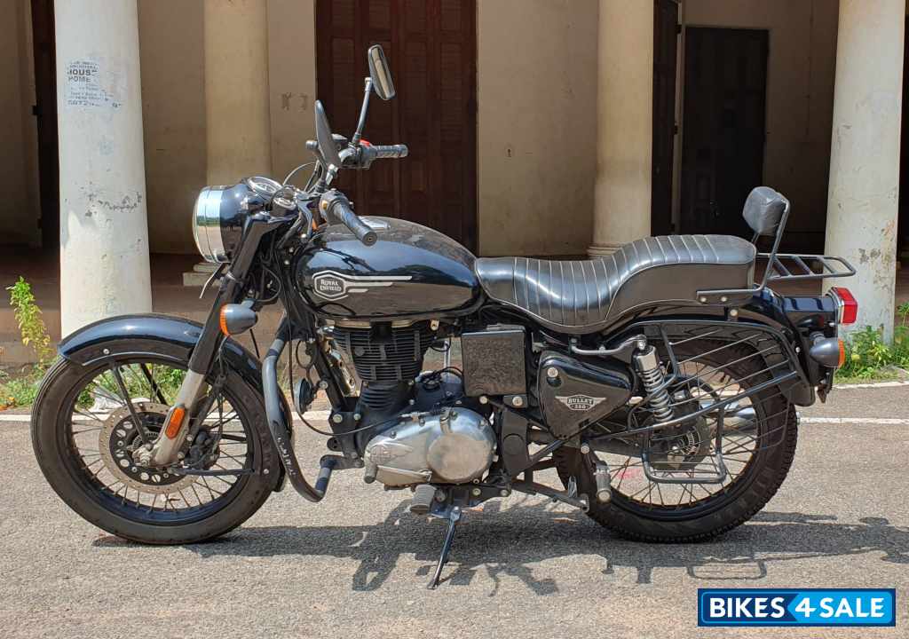 Black Royal Enfield Bullet 350 KS BS6