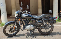 Black Royal Enfield Bullet 350 KS BS6