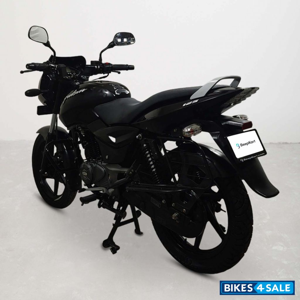 Bajaj Pulsar 125