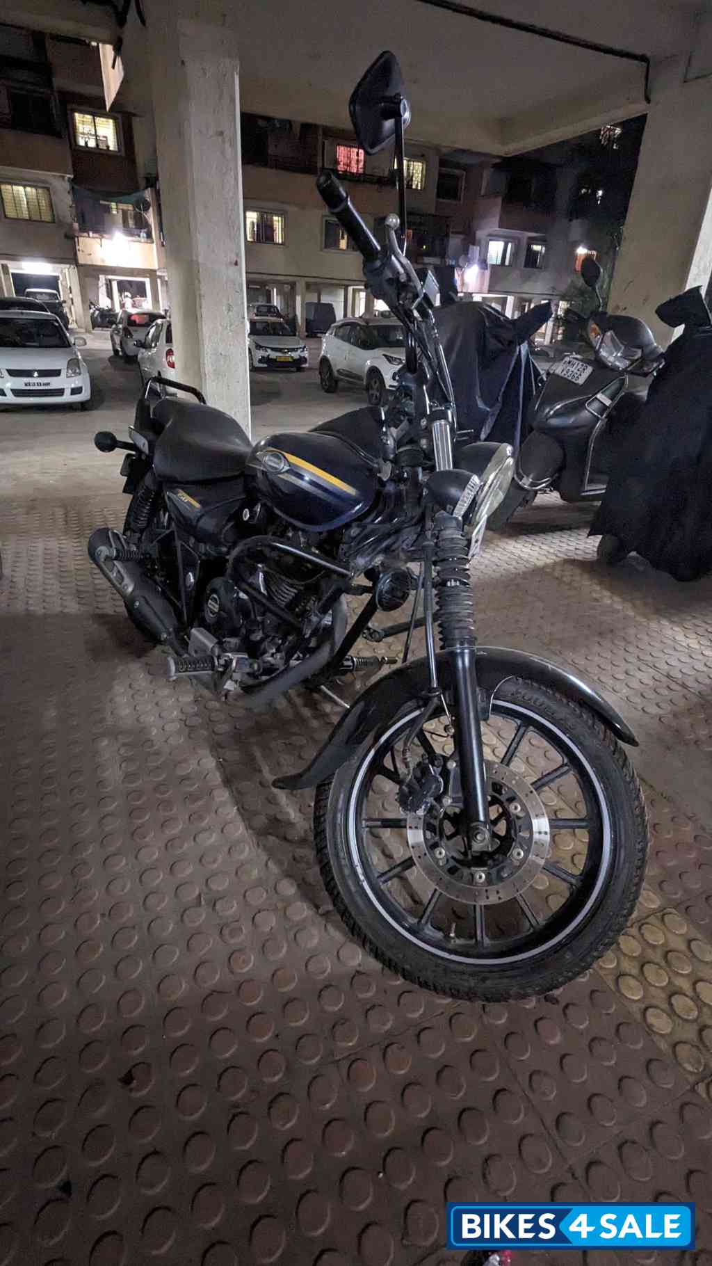 Bajaj Avenger