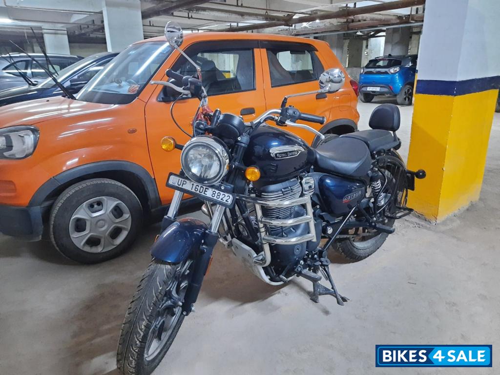 Blue Royal Enfield Meteor 350