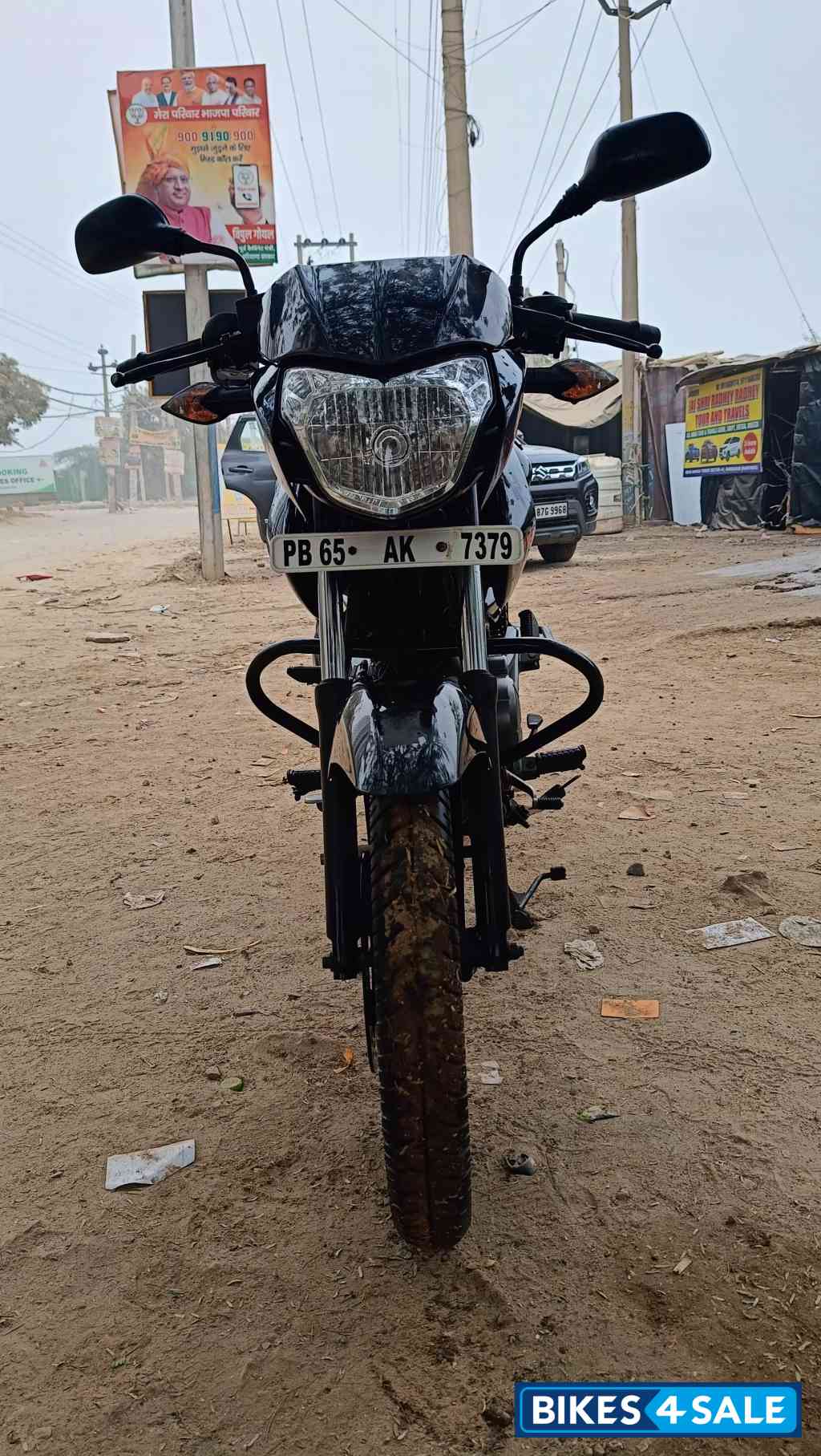 Black Bajaj Pulsar 135LS