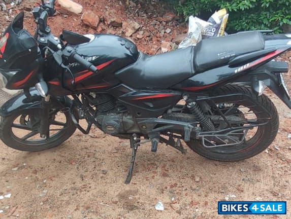 Black Bajaj Pulsar 180 DTSi Black Bajaj Pulsar 180 DTSi