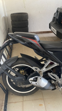Bajaj Pulsar RS 200 ABS