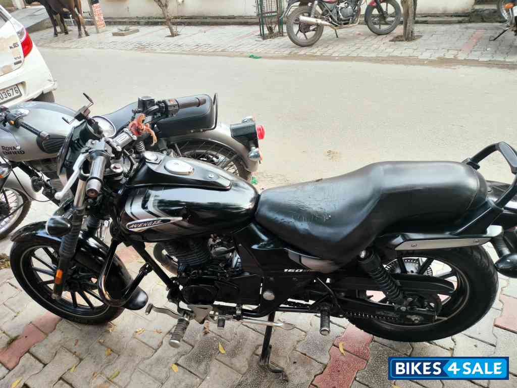 Bajaj Avenger Street 160 BS6