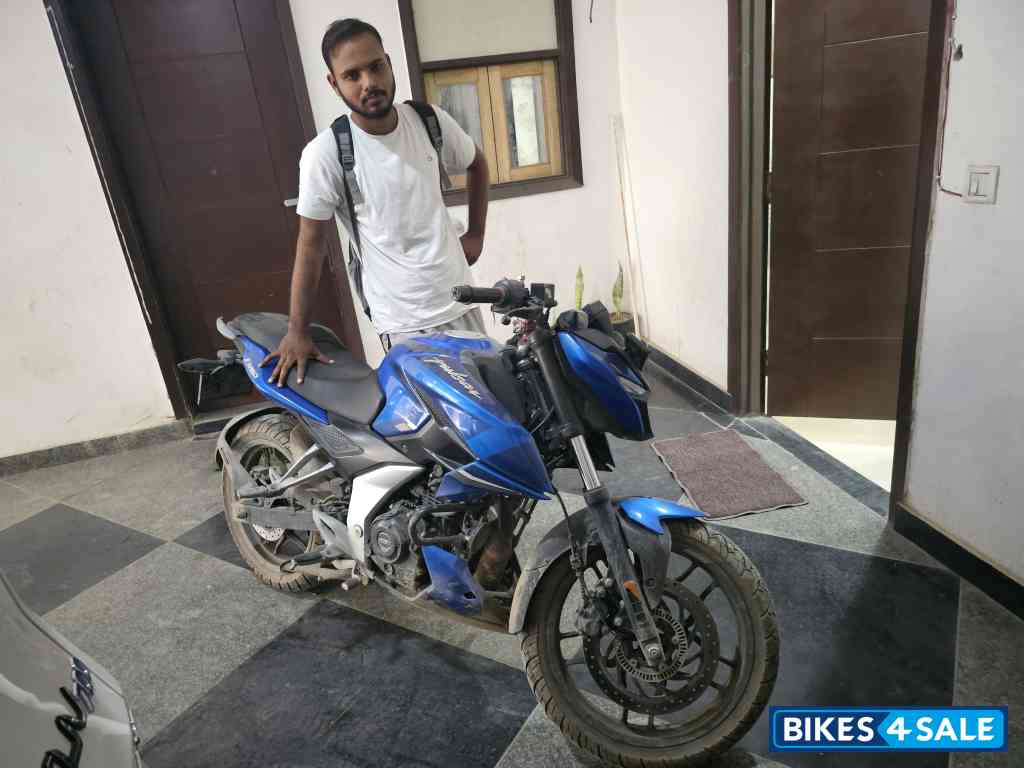 Bajaj Pulsar N160 Dual Channel ABS