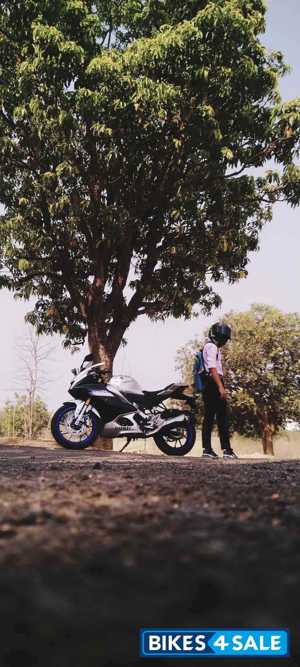 Yamaha R15M
