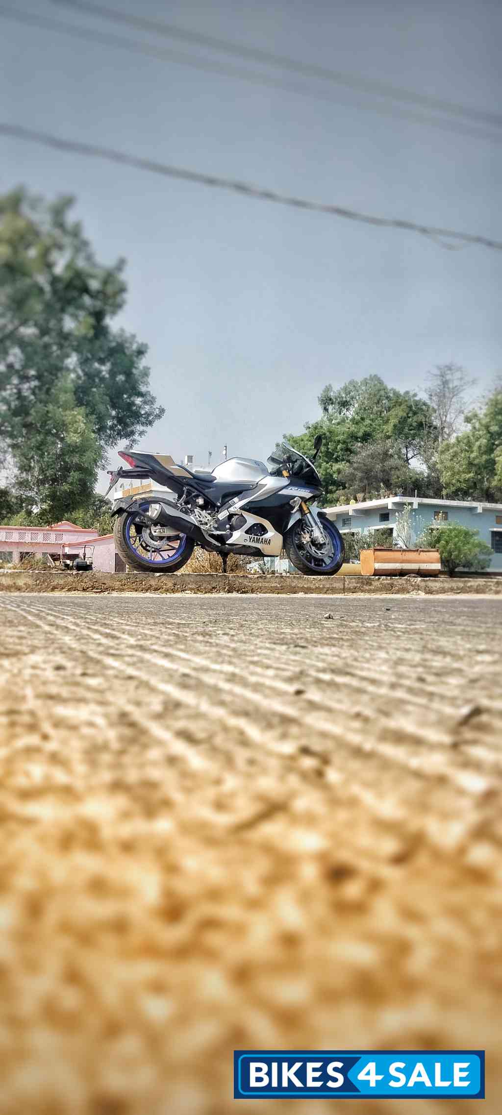 Yamaha R15M