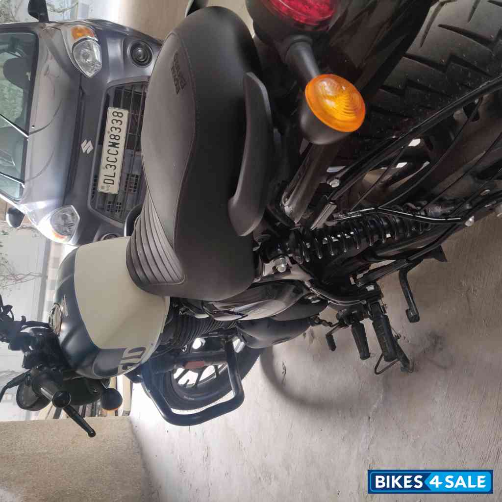 Royal Enfield Hunter 350 Metro