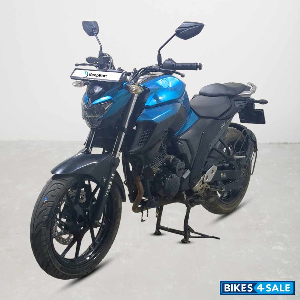 Yamaha FZ25