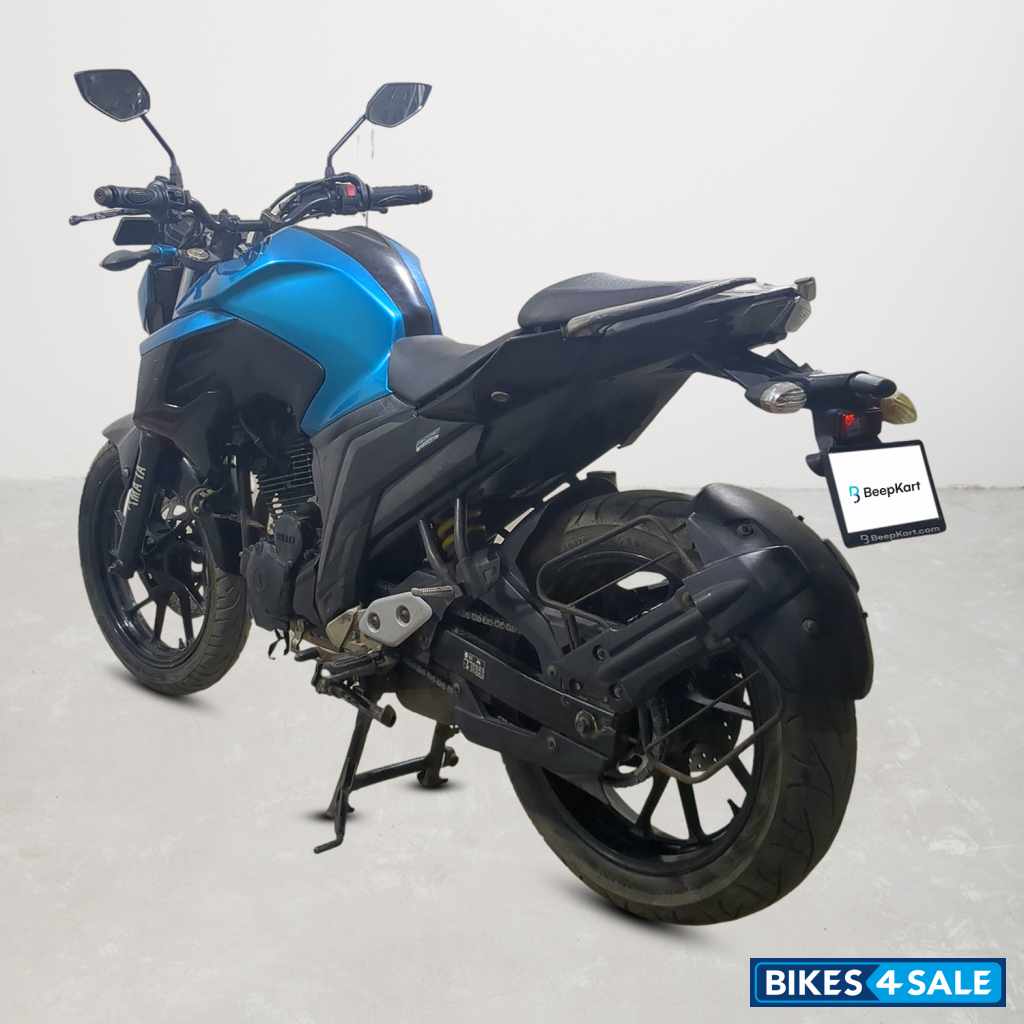 Yamaha FZ25