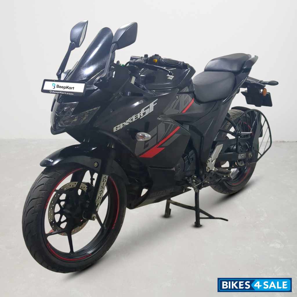 Suzuki Gixxer SF