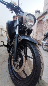 Black/ Metty Silver Suzuki Intruder 150