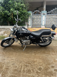 Bajaj Avenger 220 DTS-i