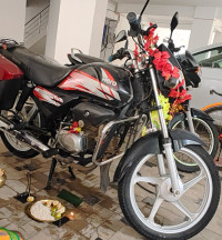 Red Hero HF Deluxe BS6