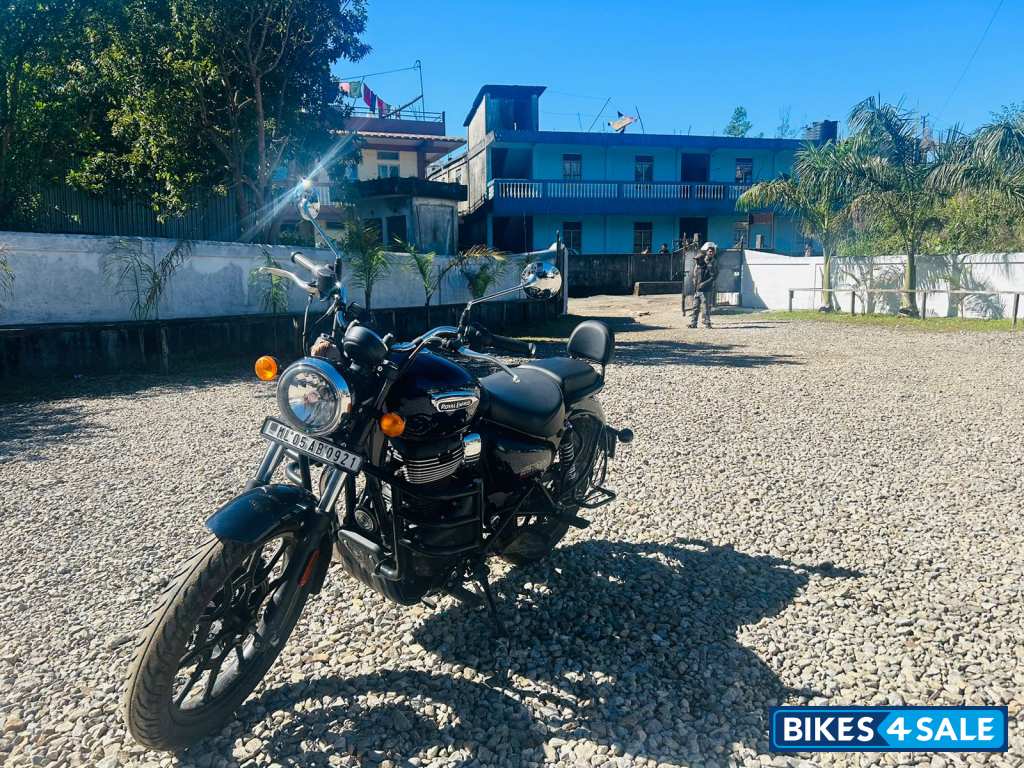 Stellar Blue Royal Enfield Meteor 350 Stellar