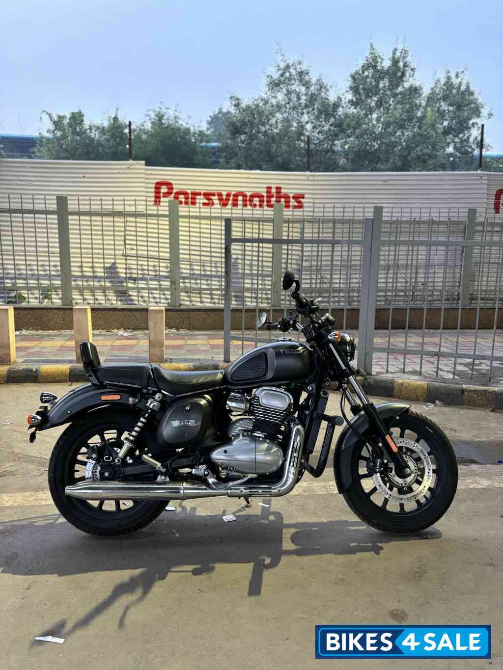 Yezdi Roadster Chrome