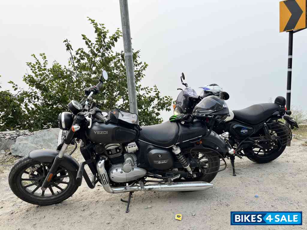 Yezdi Roadster Chrome