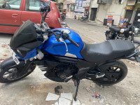 Mahindra Mojo UT 300
