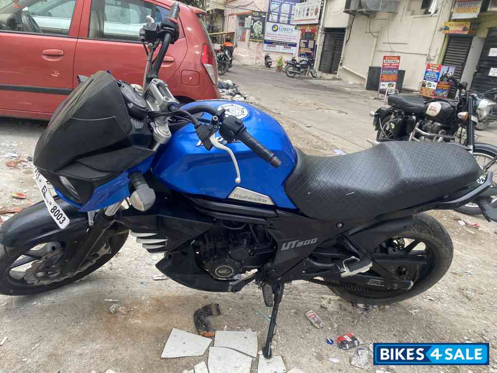 Mahindra Mojo UT 300