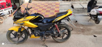 Yellow And Black Honda CBF Stunner