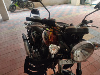 Red Benelli Imperiale 400 BS6