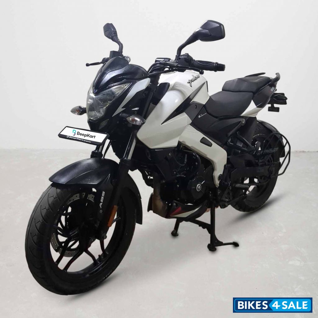Bajaj Pulsar NS200