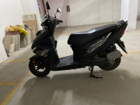 Black Yamaha Cygnus Ray ZR