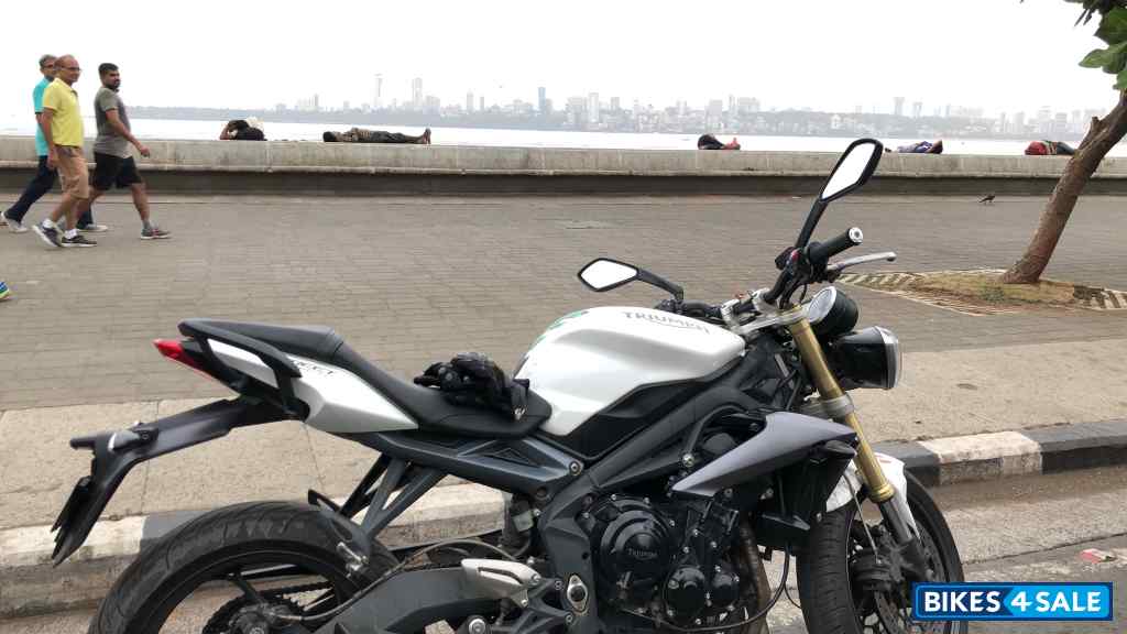 Triumph Street Triple