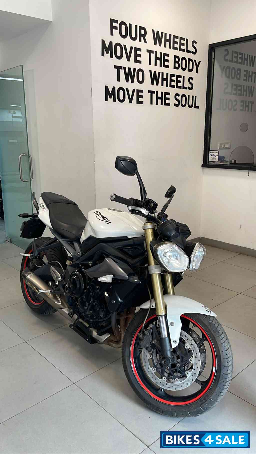Triumph Street Triple