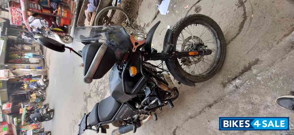 Granite Black Royal Enfield Himalayan BS VI