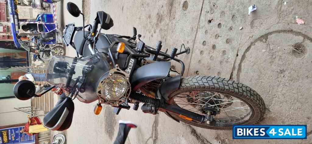 Granite Black Royal Enfield Himalayan BS VI