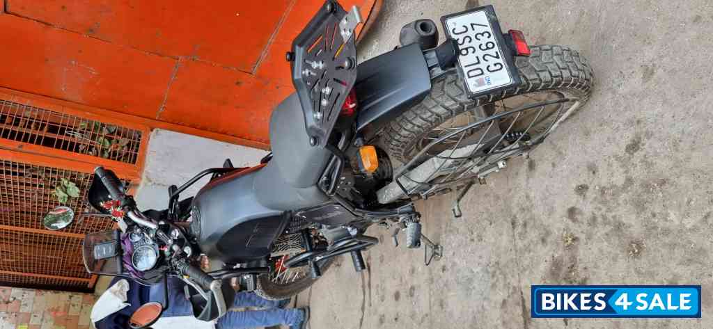 Granite Black Royal Enfield Himalayan BS VI