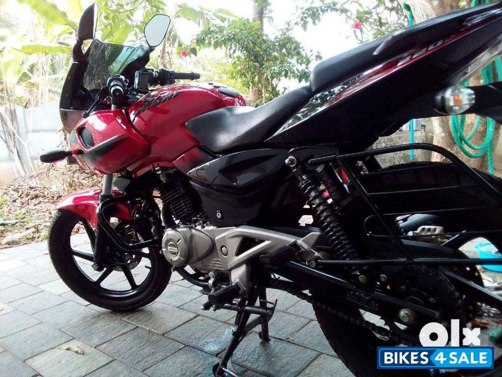Wine Red/black Dual Bajaj Pulsar 220F