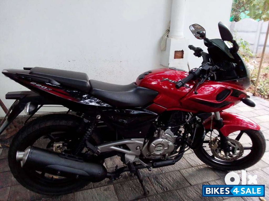 Wine Red/black Dual Bajaj Pulsar 220F