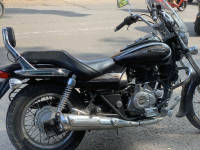 Black Bajaj Avenger Cruise 220